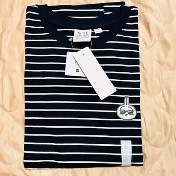 새상품 치이카와 (먼작귀) 토끼 티셔츠 L