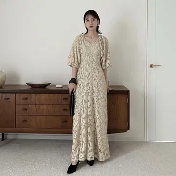 CLANE VINTAGE LACE PUFF ONE PIECE 아이보리
