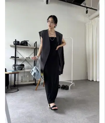 HANNE 앤트마리스 와이드 숄더 노카라 베스트 베스트