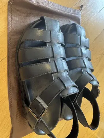 구르카 샌들 샤크 밑창 합성 피혁