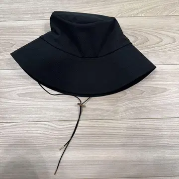 시착만 한 상품 ENTWURFEIN 엔토와페인 버킷 블랙