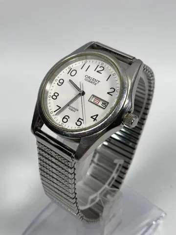 ORIENT 오리엔트 UG0P-C0 쿼츠 시계