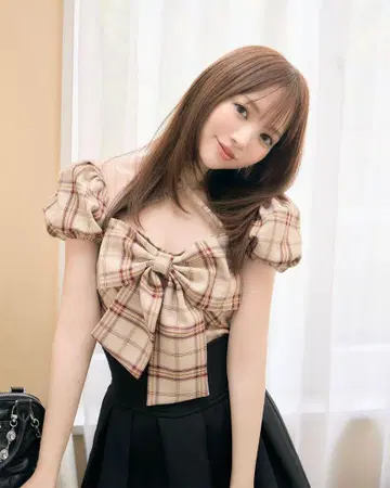 미셸 마카롱 깜짝 리본 블라우스 레드 프리 사이즈