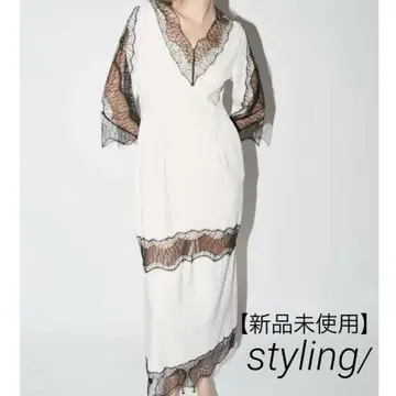 styling/ 스타일링 리버 레이스 퍼프 슬리브 원피스