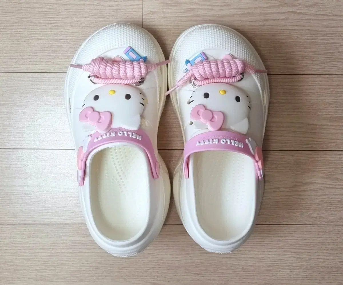 Sanrio Kitty Crocs Platform Sandals Slippers