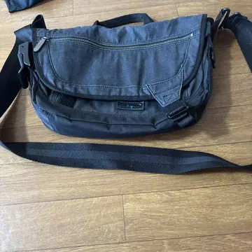 eSpouse 다크 그레이 숄더백