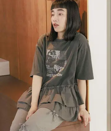 니코앤드 프릴 락 티셔츠 L 사이즈