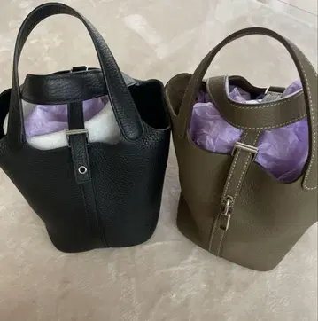새상품급 큐브 백 핸드백 그레이지 에토프