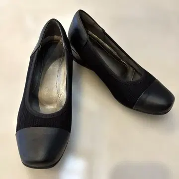 fitfit 발수 바이컬러 펌프스 블랙 22.5cm 새상품급