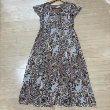 LAURA ASHLEY/로라 애슐리 페이즐리 무늬 롱 원피스
