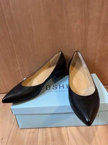 YOSHITO 블랙 펌프스 힐 5cm