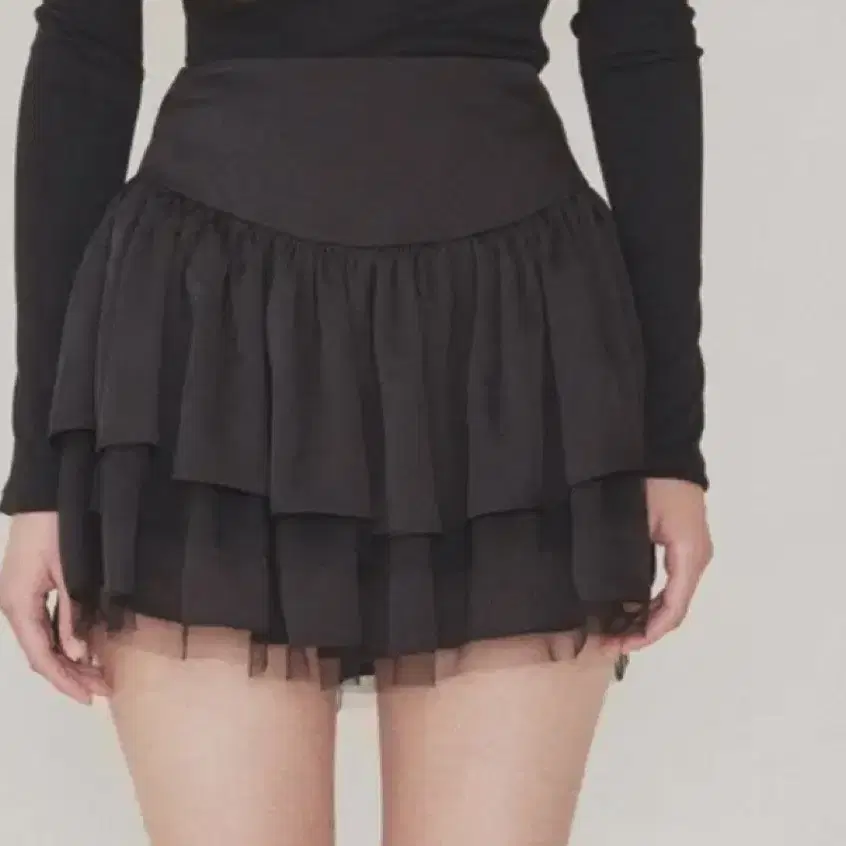 Not Your Rose Sasha Skirt Black S on Bunjang Global Site.
