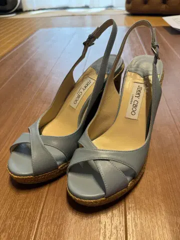 JIMMY CHOO 라이트 블루 웨지 샌들 40