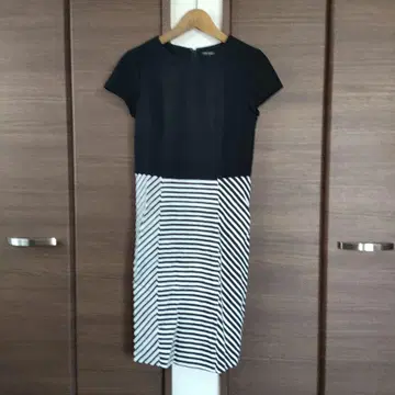 23구 온워드 카시야마 반팔 무릎 기장 원피스 보더 무늬 S