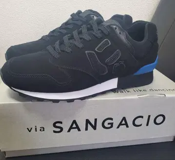 Sangacio 블랙스 스니커즈