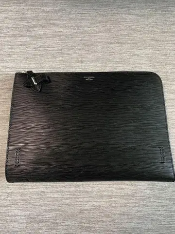 펠레 모르비다 클러치백 블랙