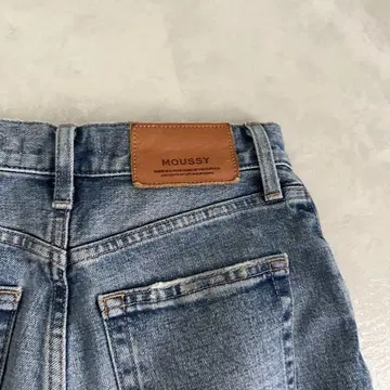 MOUSSY MVS 플레어