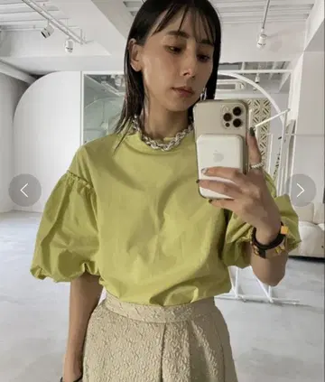 아메리 터크넥 볼륨 소매 톱