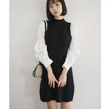 패브릭 도킹 퍼프 슬리브 미니 원피스