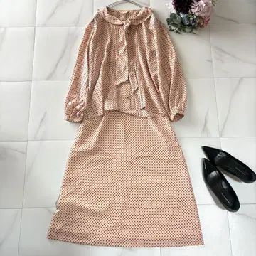 핑크 하우스 도트 무늬 긴팔 셋업 보타이 리본 포함 도트