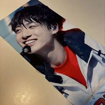 BTS 정국 홀로그램 슬로건