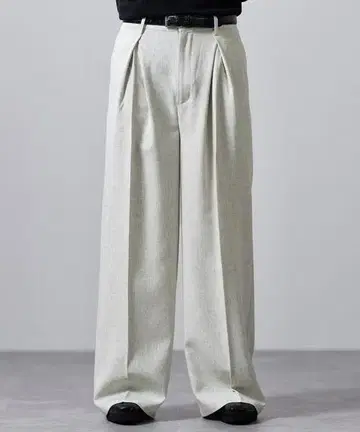 CLEL Linen Blend 3D Tuck Slacks M 사이즈