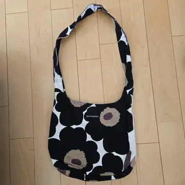 새상품급 Marimekko 숄더백