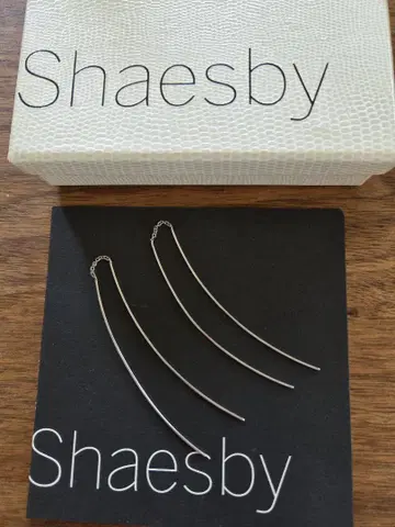 Shaesby 셰이스비 귀걸이