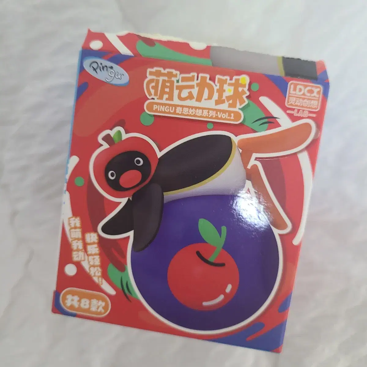 Pingu Tumbler Random Figure Box Pinga