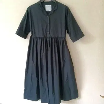 SO 에스오 반팔 개더 원피스 루즈핏 블랙