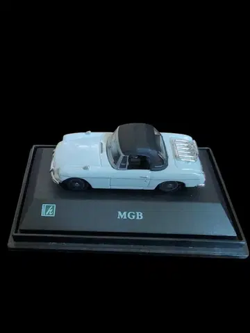 MGB 미니카 화이트