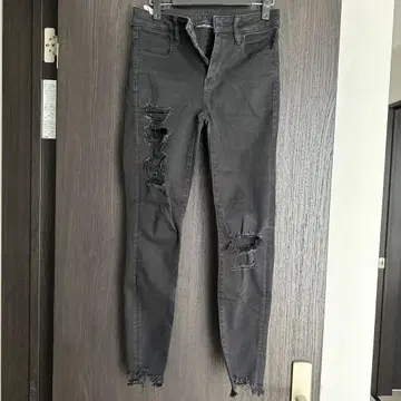 아메리칸 이글 무릎 데미지 데님