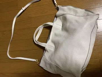 바나나 리퍼블릭 화이트 가죽 토트백