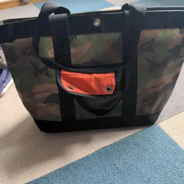 THE NORTH FACE 카모플라쥬 토트백