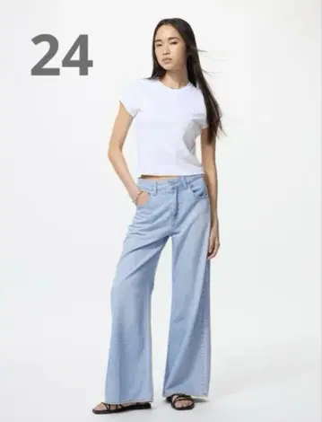 유니클로 유니클로 드레이프 와이드 플레어 청바지 24