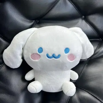 산리오 치이카와 콜라보 시나몬 롤 봉제 인형