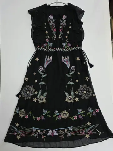 Desigual 블랙 자수 원피스 38 새상품급 y13