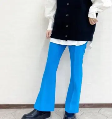 사이드 슬릿 플레어 칼라 팬츠