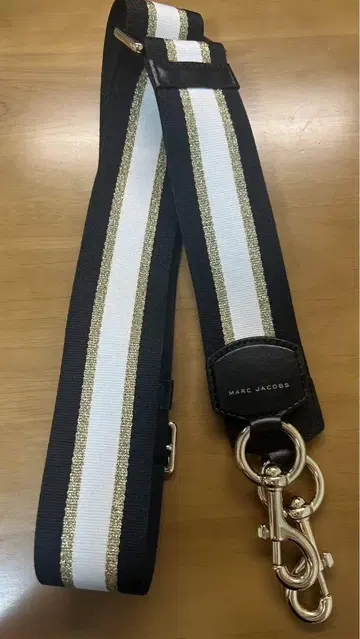 마크제이콥스 스트라이프 숄더 스트랩