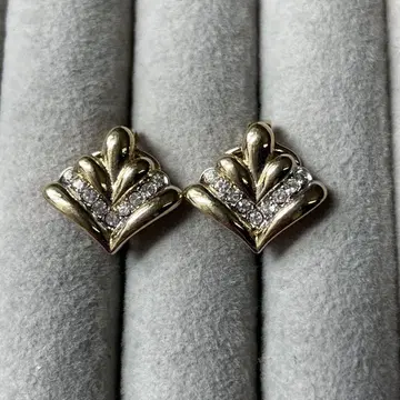 NINA RICCI 귀찌