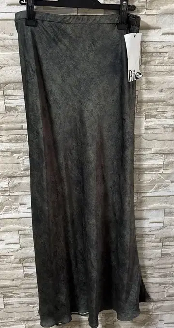 MAL. 카키색 마블 무늬 롱 스커트