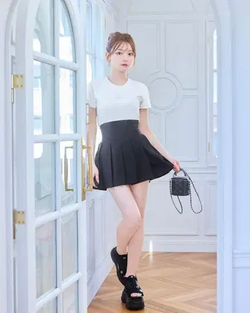 Rady 허리 코르셋 플리츠 스커트 S 사이즈