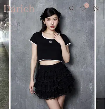 다리치 darich 까멜리아 모티브 티셔츠 반팔 BLK
