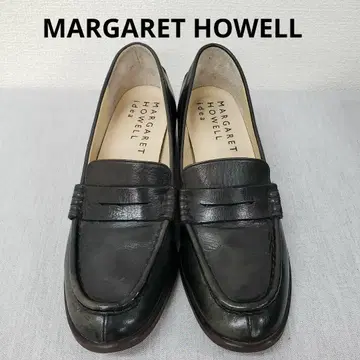 MARGARET HOWELL 블랙 가죽 로퍼
