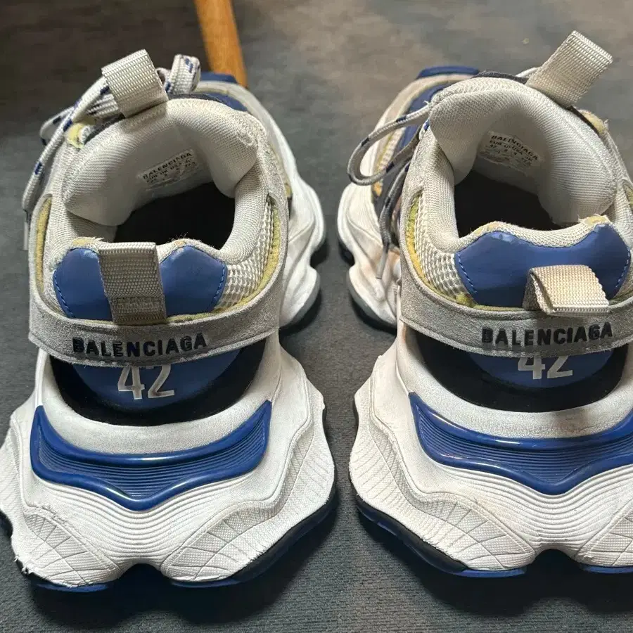 BALENCIAGA cargo 42 balenciaga cargo sneakers 42 9 balenciaga