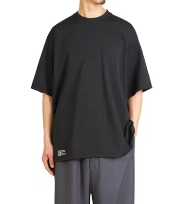 FreshService TECH SMOOTH CREW NECK 티셔츠