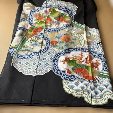 블랙 전통 예복 기모노 새와 꽃 자수