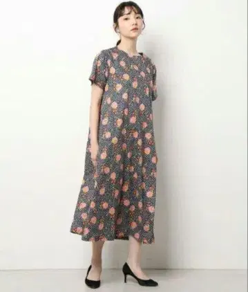 츠하루바이 사만사 모스모스 롱 원피스 리버티 꽃무늬 A 라인 반팔