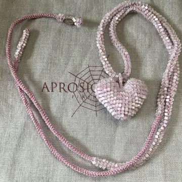 Aprosio & Co 핑크색 하트 목걸이