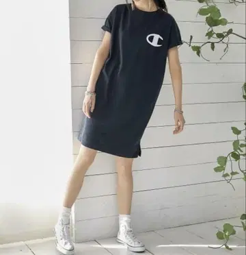 챔피온 블랙 티셔츠 드레스 반팔